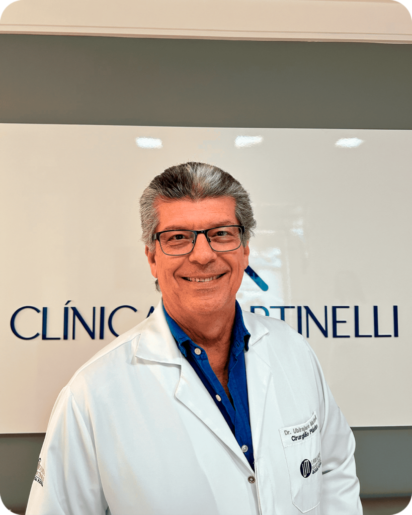 Dr. Ubirajara Martinelli, cirurgião plástico da Clínica Martinelli em Vitória ES